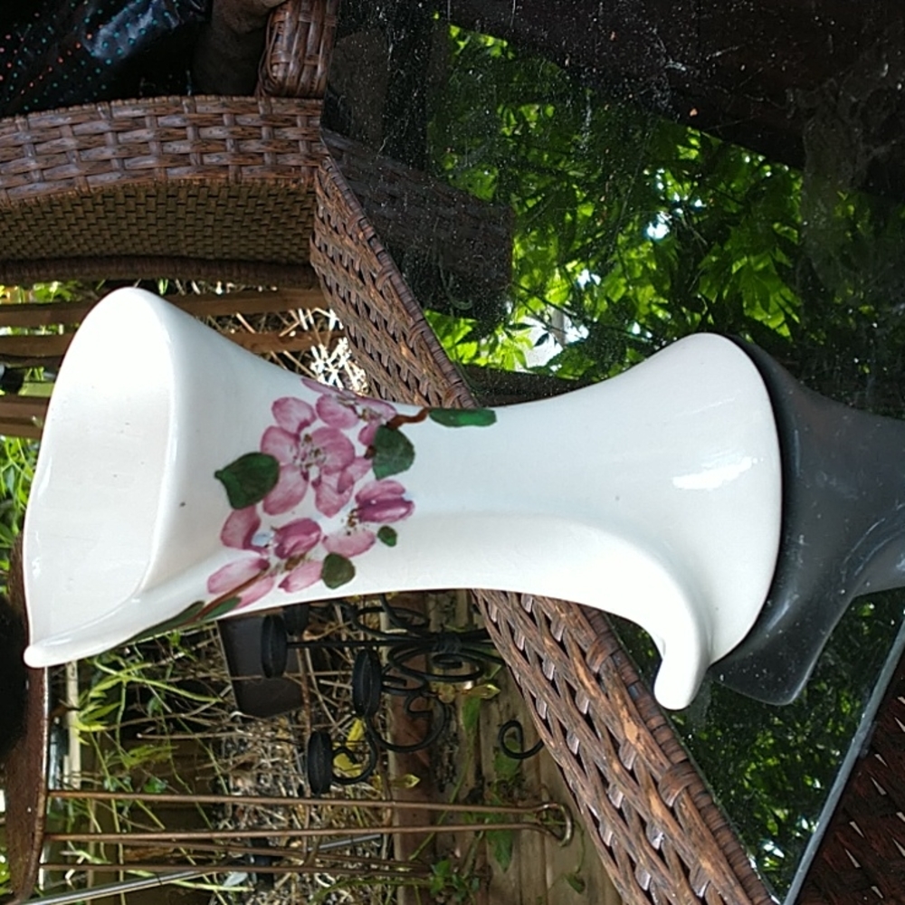 *RARE* Hand Painted Cherry Blossom Ceramic Vase 🌸